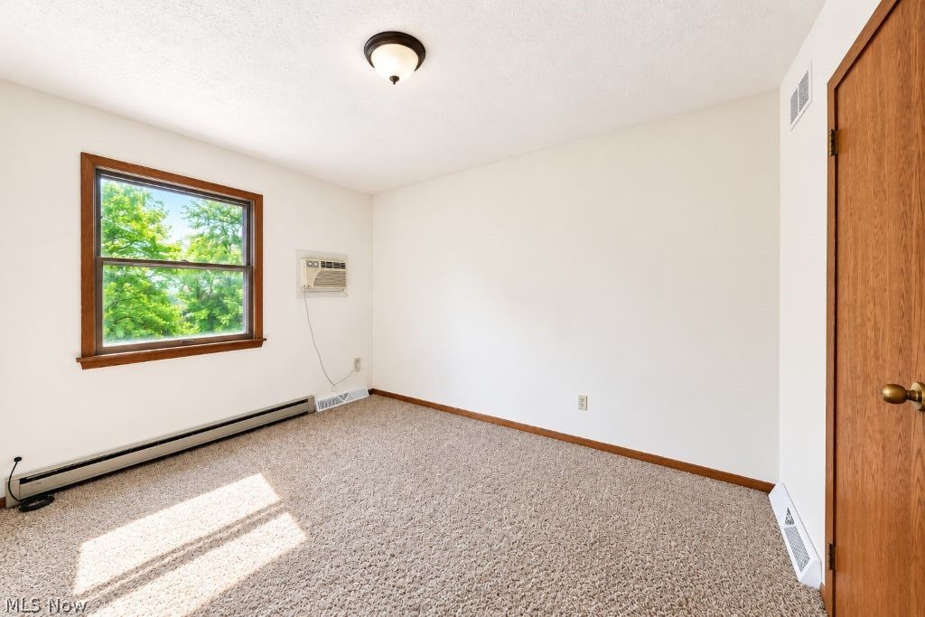 346 Greentree Place Lisbon OH 44432