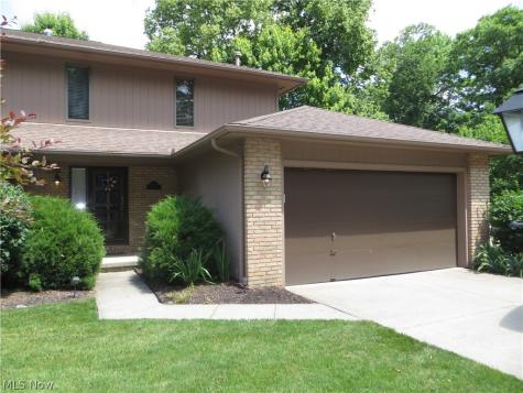 18606 Buccaneer Creek Drive Strongsville OH 44136
