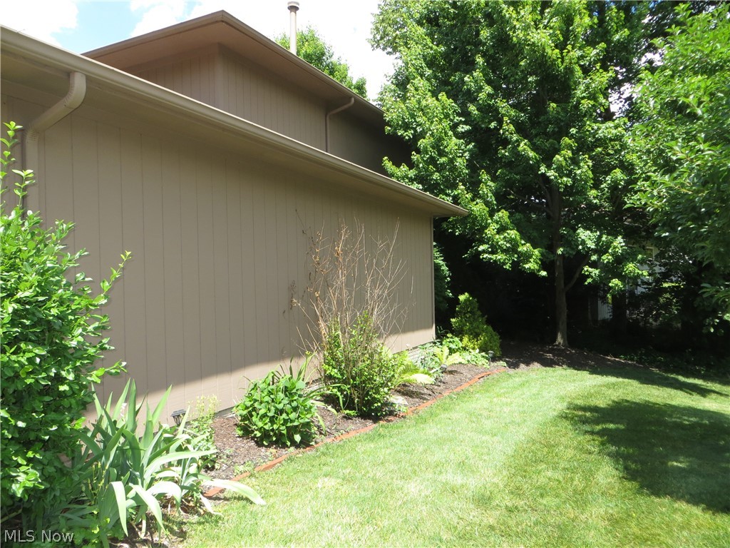 18606 Buccaneer Creek Drive Strongsville OH 44136