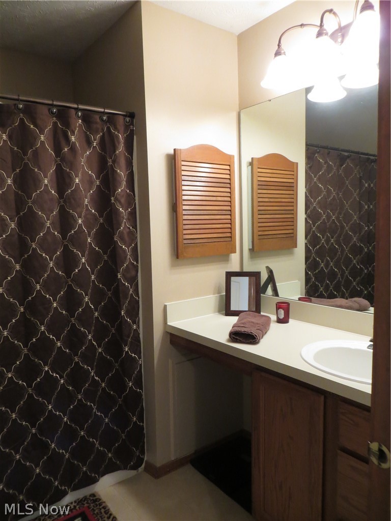 18606 Buccaneer Creek Drive Strongsville OH 44136