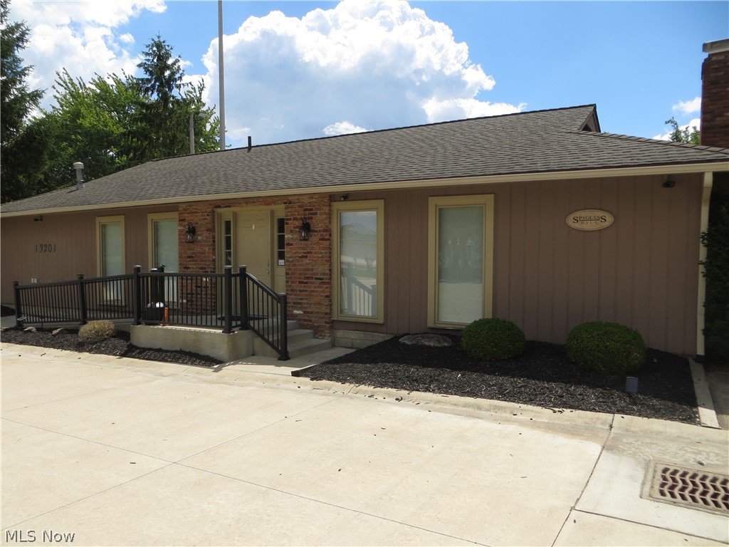 18606 Buccaneer Creek Drive Strongsville OH 44136