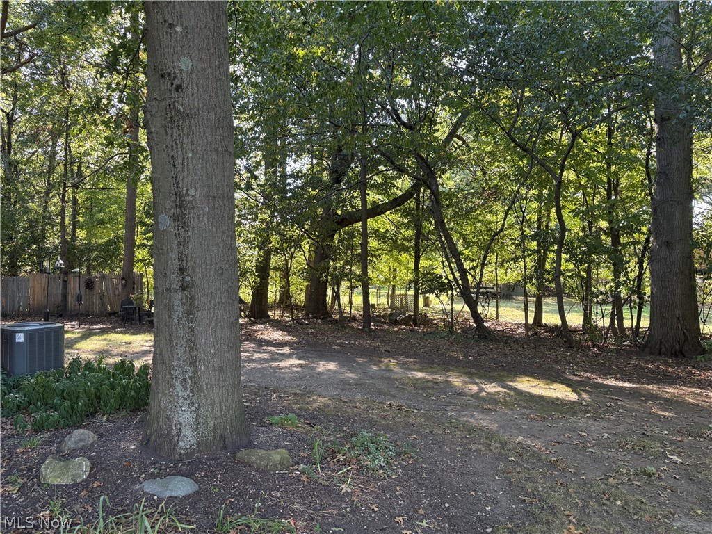 1564 Cedarwood Drive Westlake OH 44145
