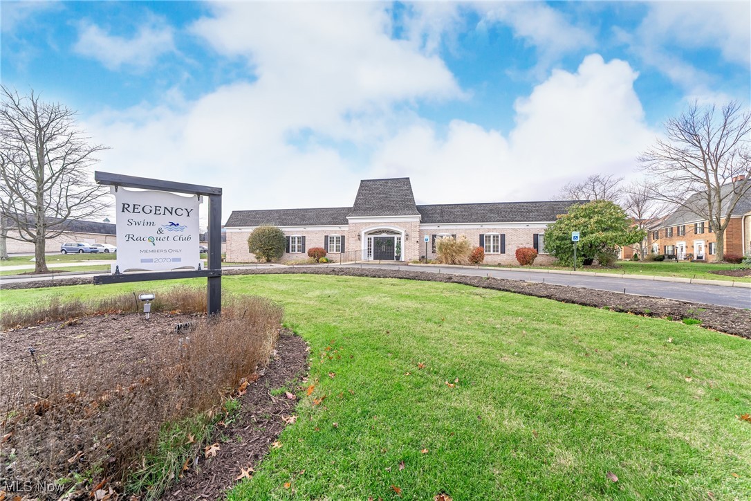 2021 King James Parkway Westlake OH 44145