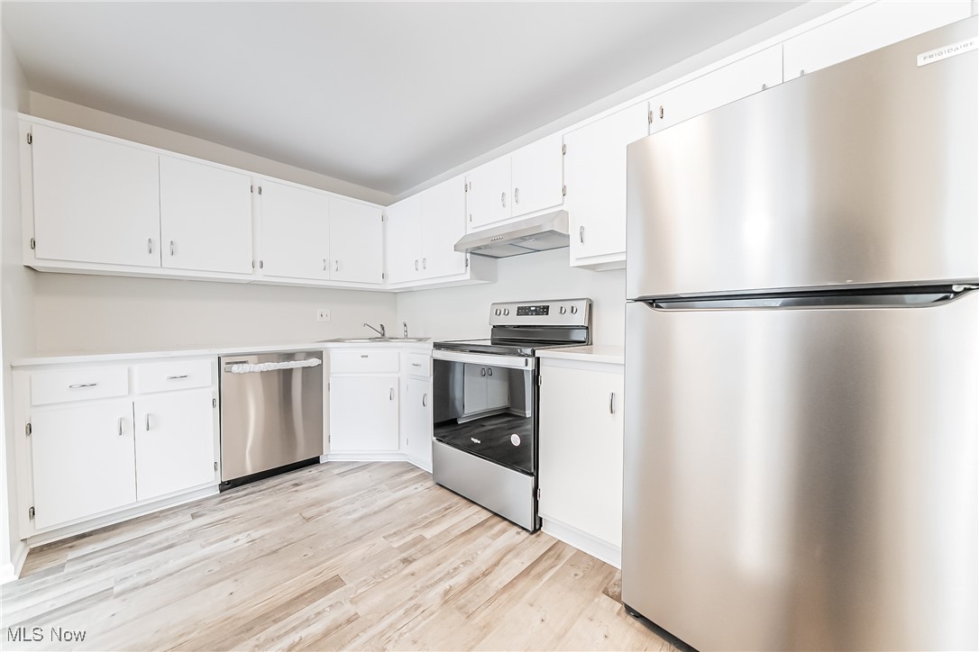 2021 King James Parkway Westlake OH 44145