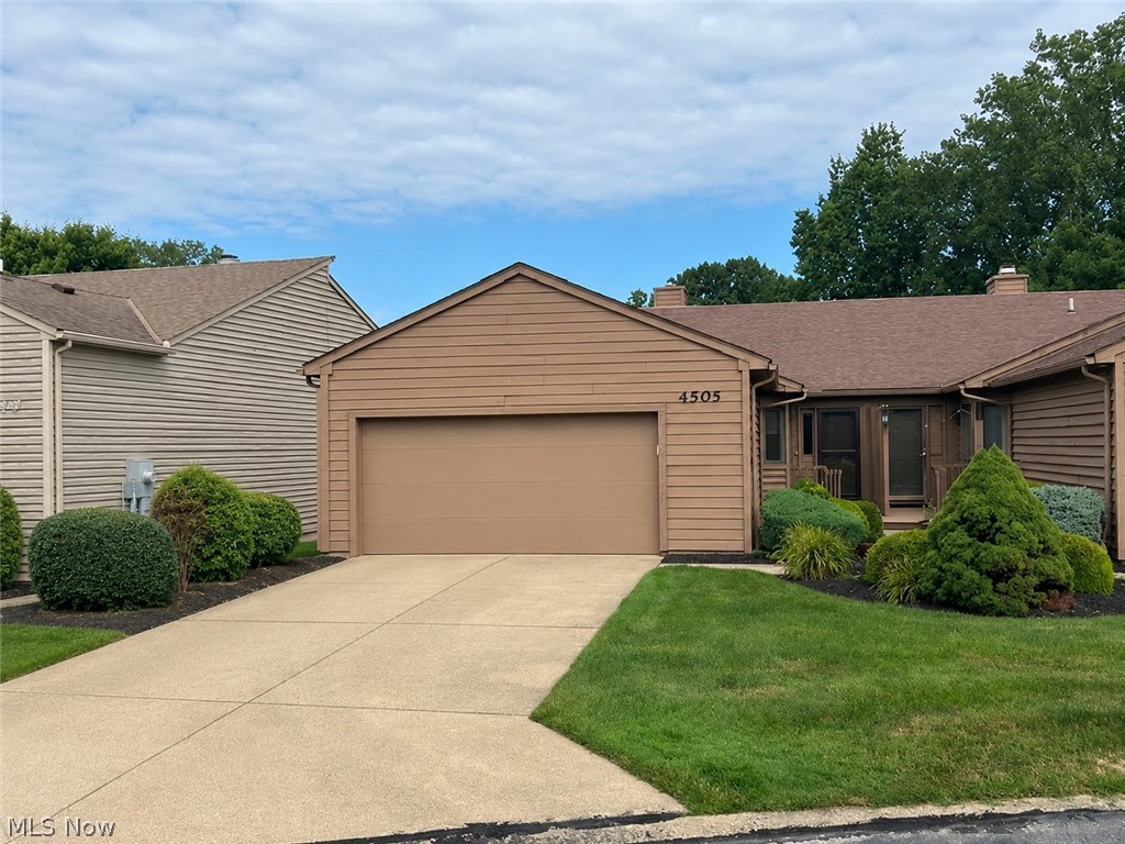 4505 Oakhill Boulevard Lorain OH 44053