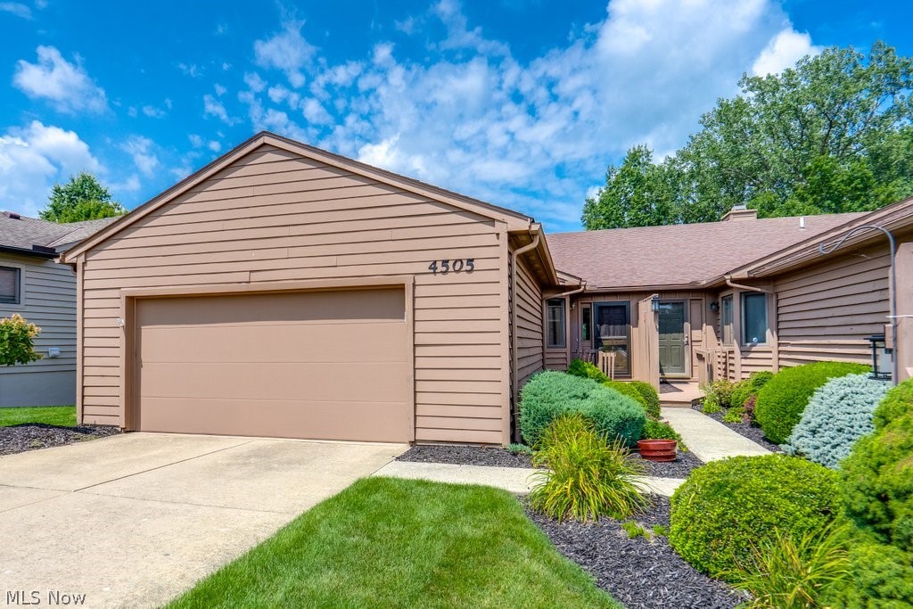 4505 Oakhill Boulevard Lorain OH 44053