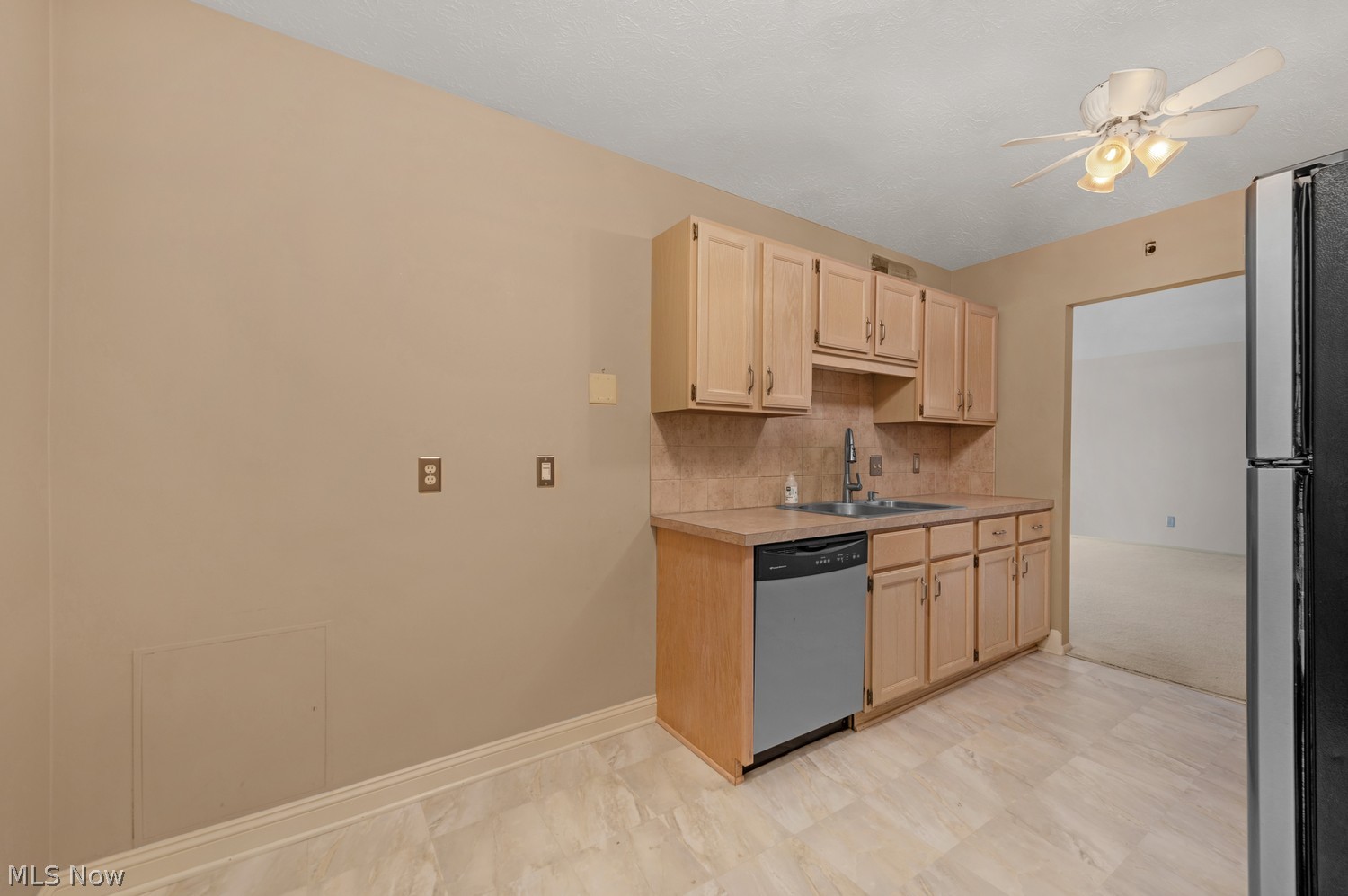 20333 Detroit Road Rocky River OH 44116