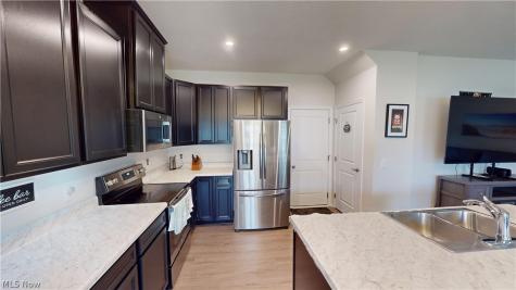 1528 Spruce Hill Drive Stow OH 44224