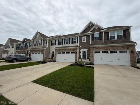 1528 Spruce Hill Drive Stow OH 44224