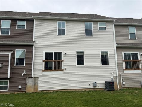1528 Spruce Hill Drive Stow OH 44224