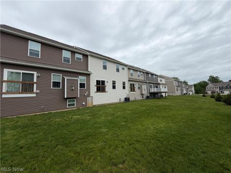 1528 Spruce Hill Drive Stow OH 44224