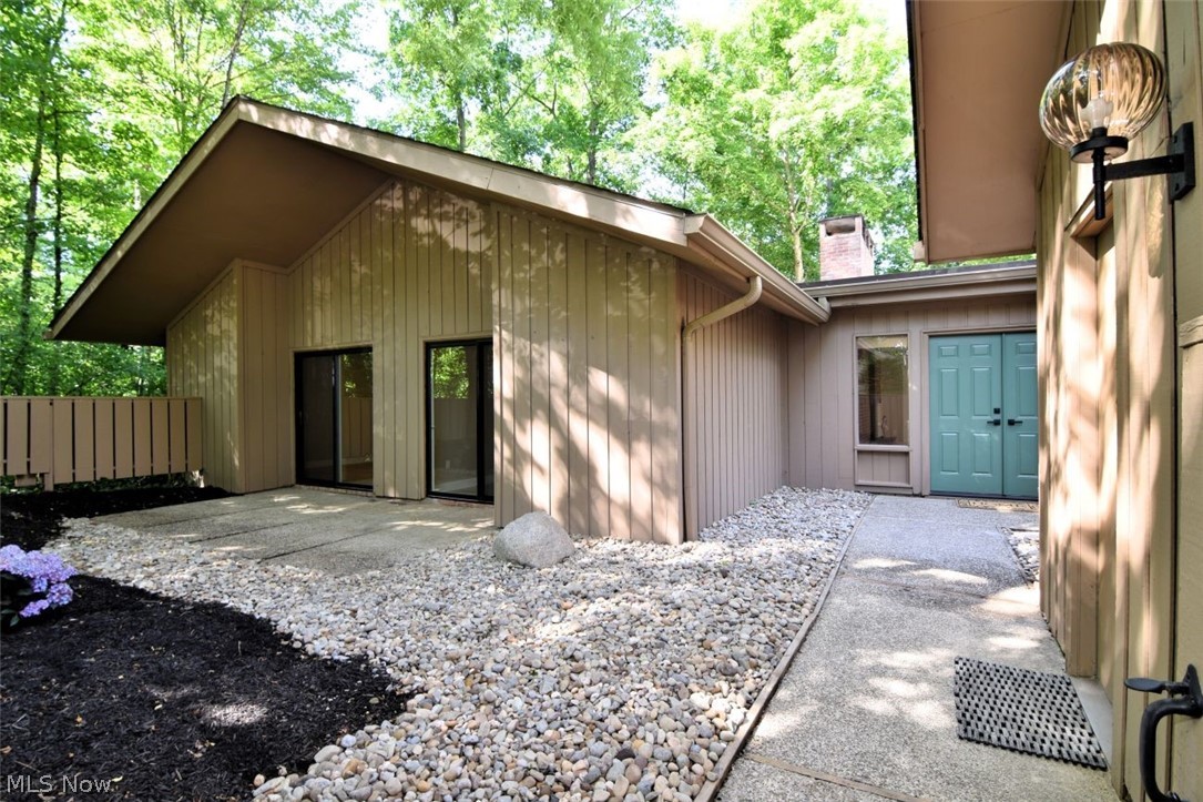 680-26 Fairington Drive Aurora OH 44202