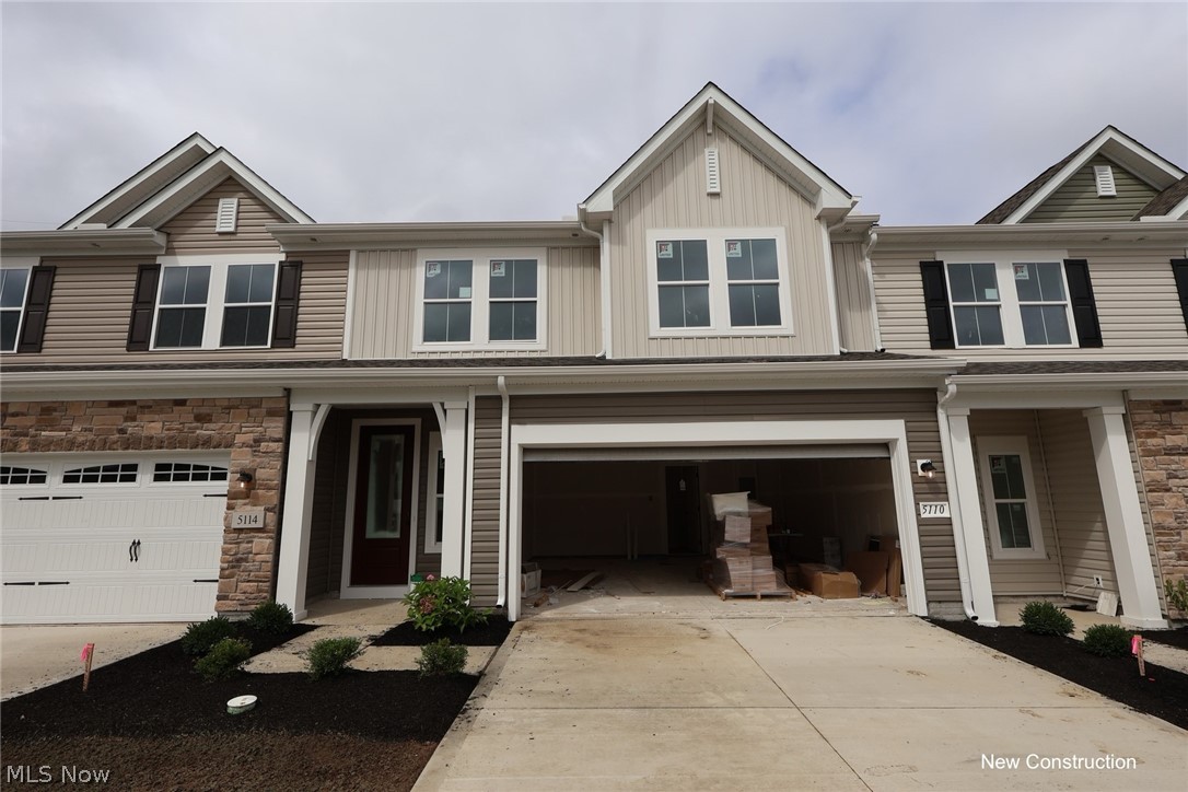 5112 Shepherds Glen Willoughby OH 44094