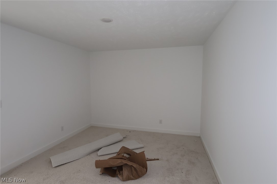 5112 Shepherds Glen Willoughby OH 44094