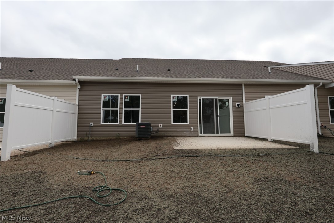 5112 Shepherds Glen Willoughby OH 44094