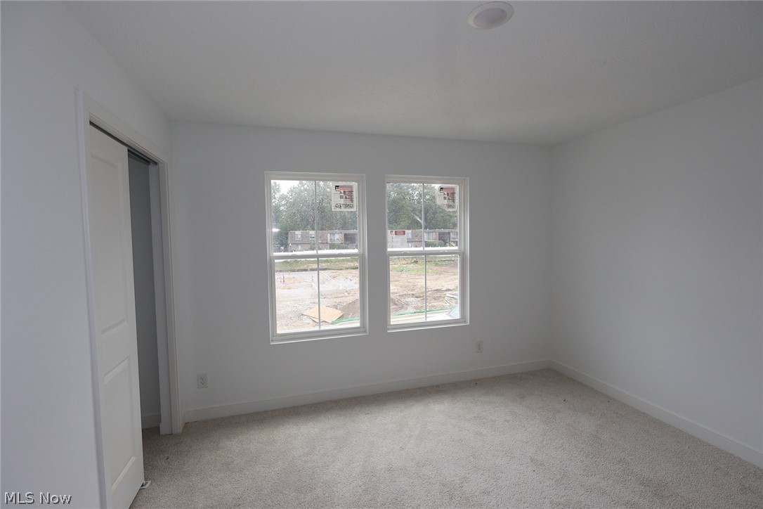 5112 Shepherds Glen Willoughby OH 44094