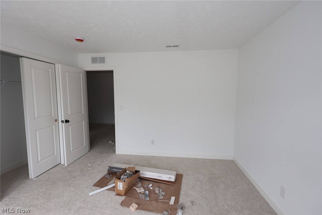 5112 Shepherds Glen Willoughby OH 44094