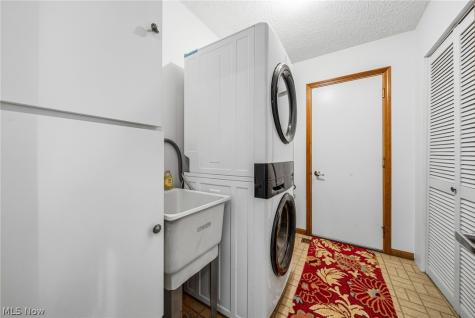 6216 Center Street Mentor OH 44060
