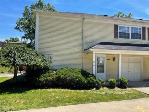 13676 Oakbrook Drive North Royalton OH 44133