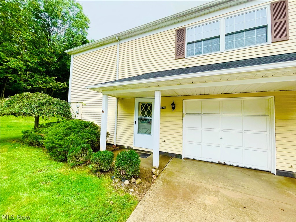 13676 Oakbrook Drive North Royalton OH 44133