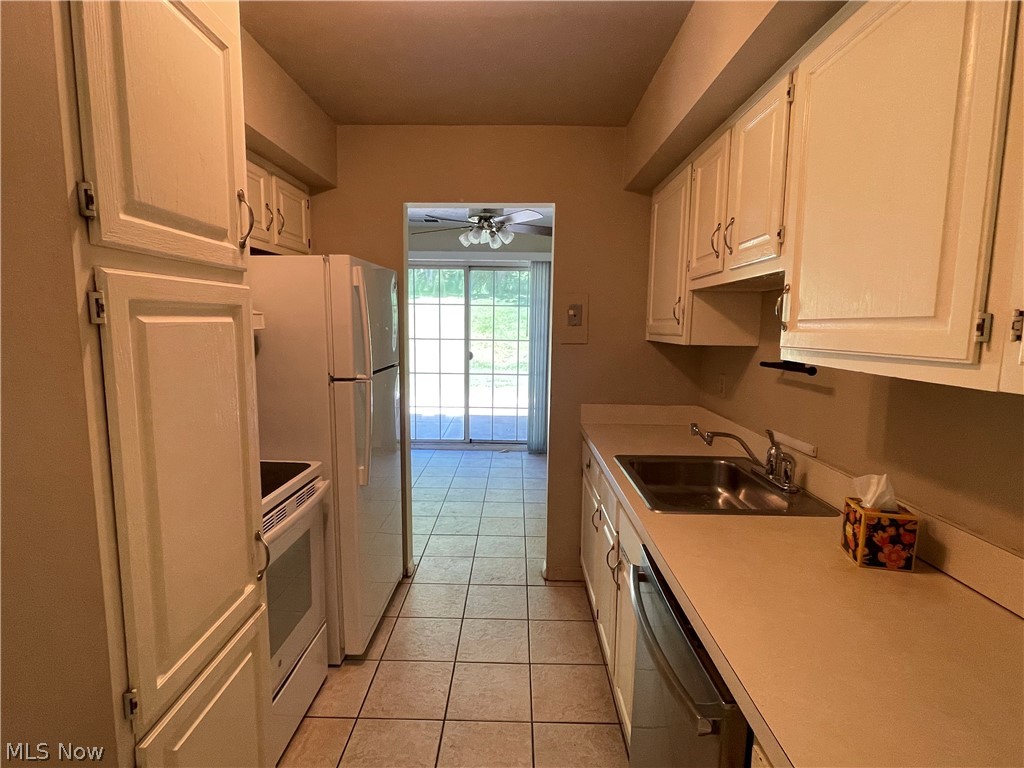 13676 Oakbrook Drive North Royalton OH 44133