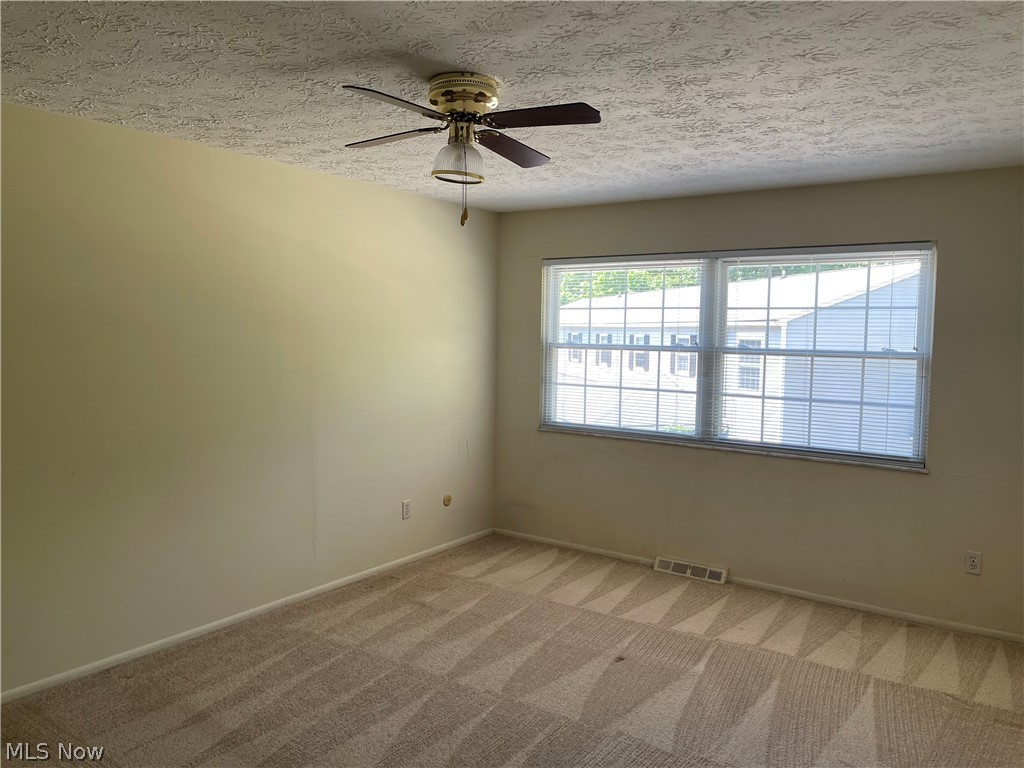 13676 Oakbrook Drive North Royalton OH 44133
