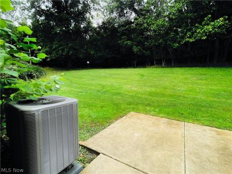 13676 Oakbrook Drive North Royalton OH 44133