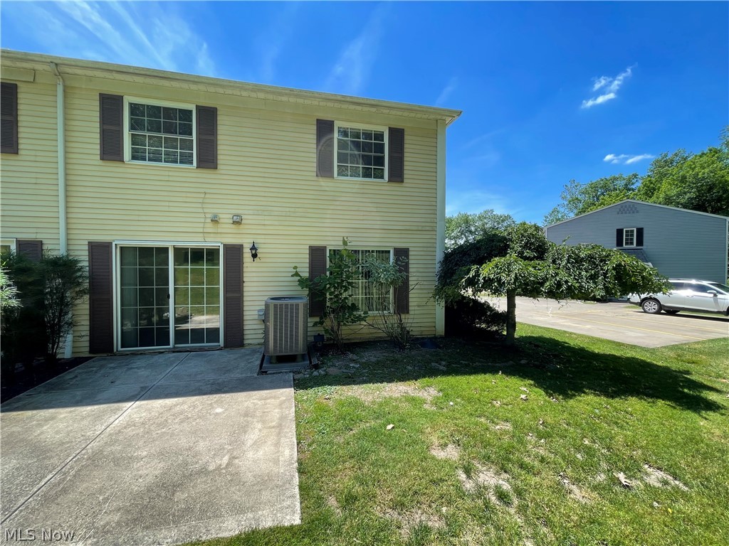 13676 Oakbrook Drive North Royalton OH 44133