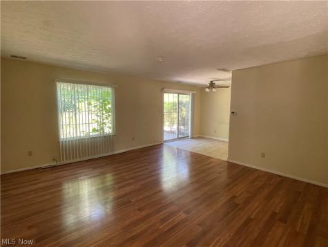 13676 Oakbrook Drive North Royalton OH 44133