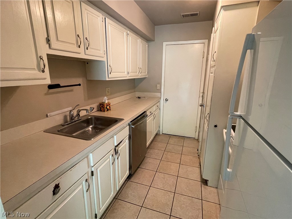 13676 Oakbrook Drive North Royalton OH 44133