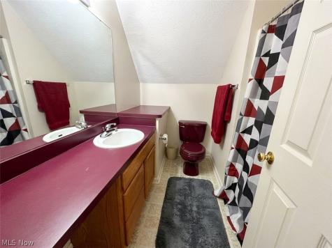 1244 Village Parkway Tallmadge OH 44278
