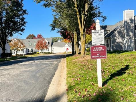 1244 Village Parkway Tallmadge OH 44278