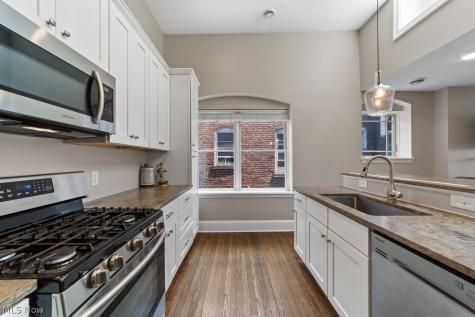 12966 Clifton Boulevard Lakewood OH 44107