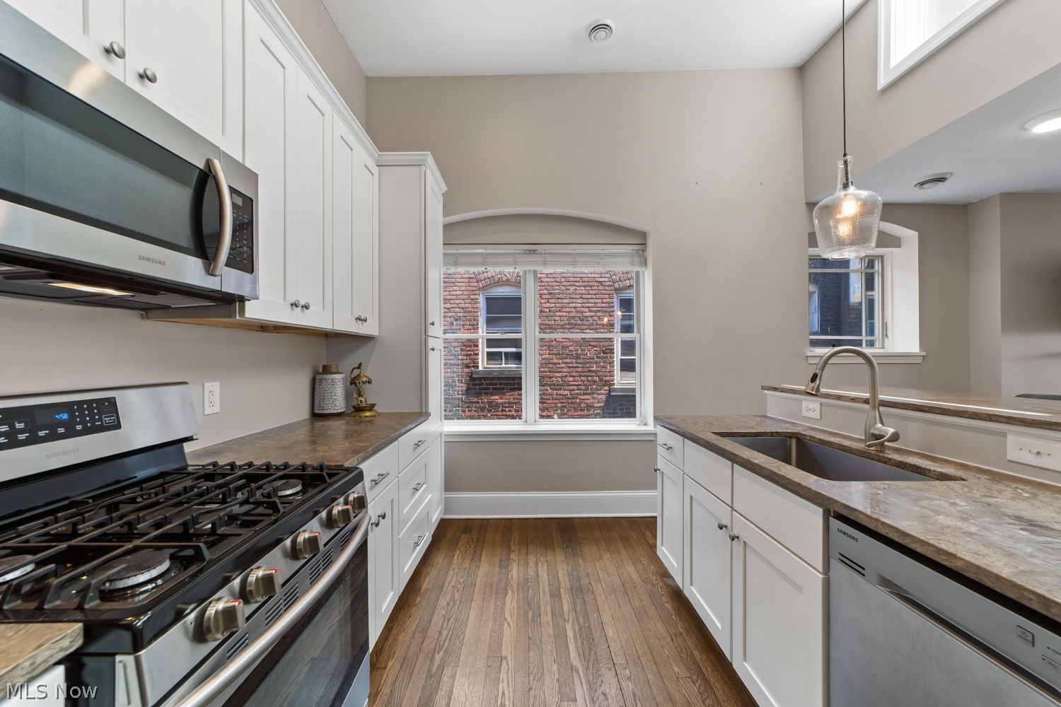 12966 Clifton Boulevard Lakewood OH 44107