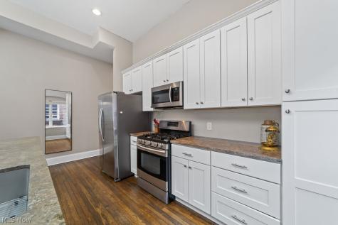 12966 Clifton Boulevard Lakewood OH 44107