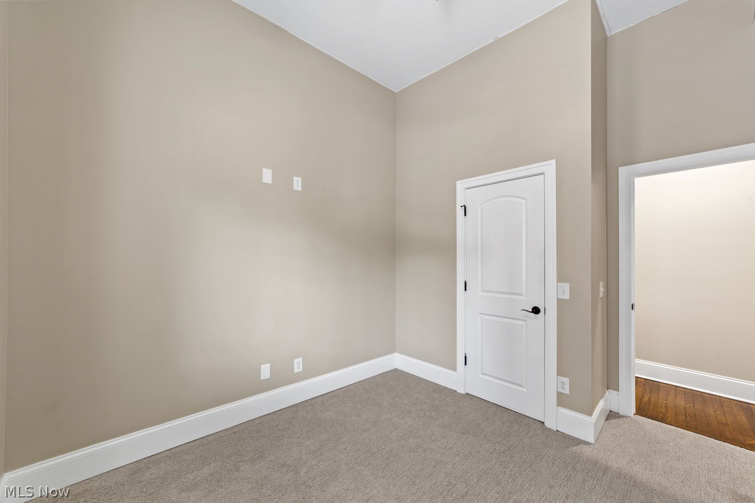 12966 Clifton Boulevard Lakewood OH 44107