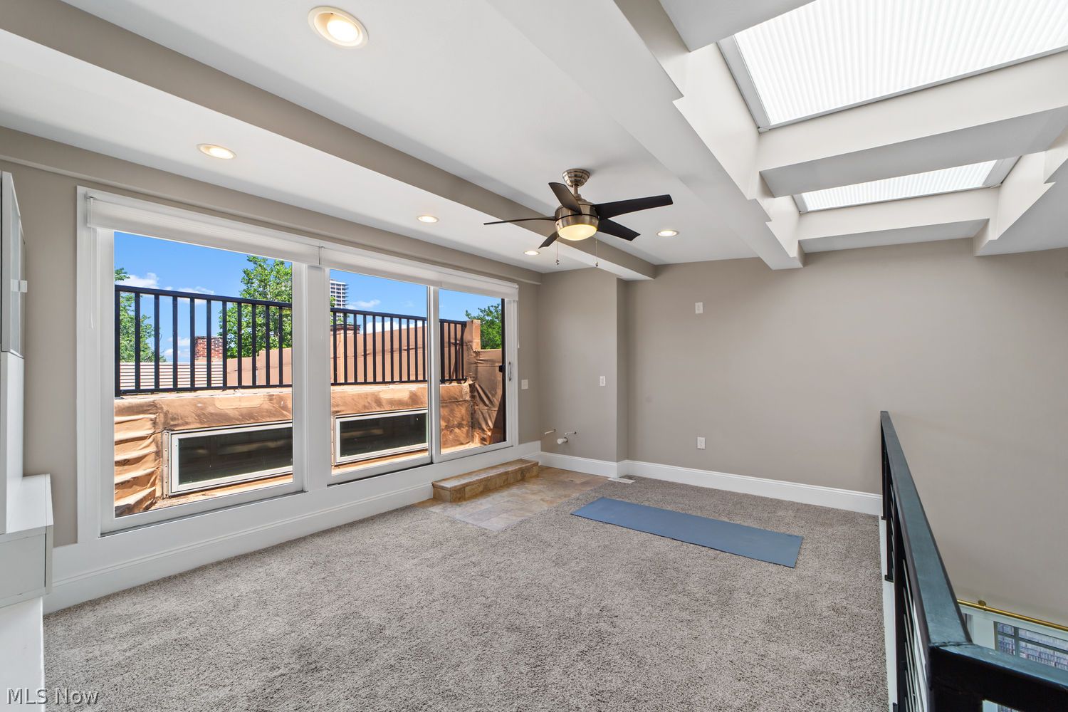 12966 Clifton Boulevard Lakewood OH 44107