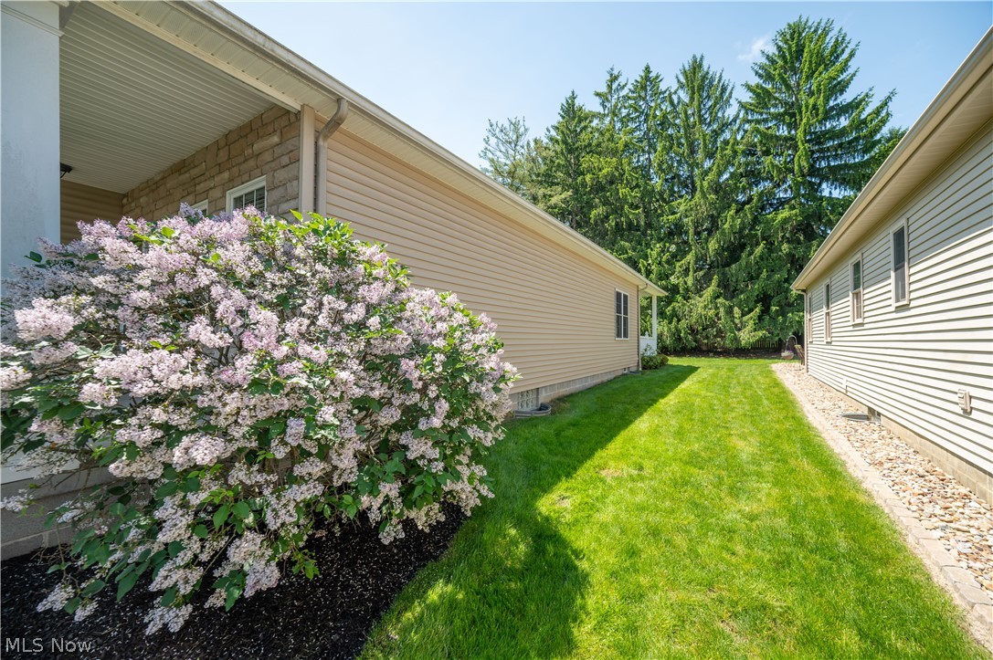 30 Barnstone Lane Canfield OH 44406