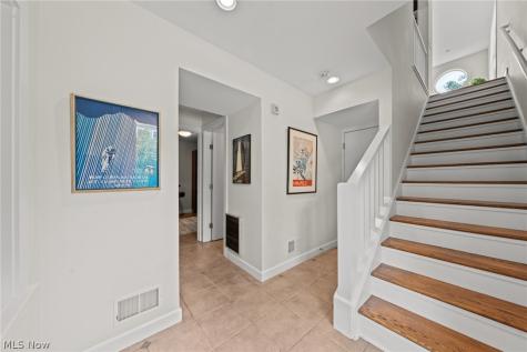 2011 Villa Carabelli Drive Cleveland OH 44106