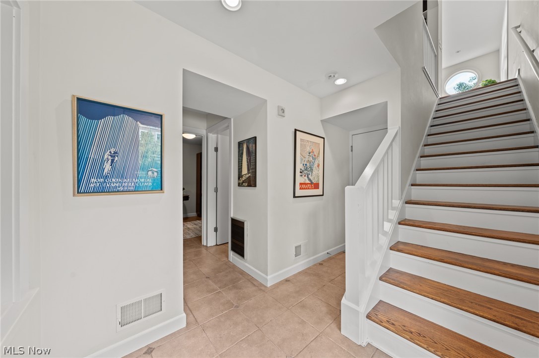 2011 Villa Carabelli Drive Cleveland OH 44106