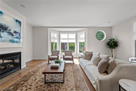 2011 Villa Carabelli Drive Cleveland OH 44106