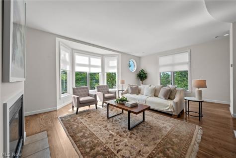 2011 Villa Carabelli Drive Cleveland OH 44106