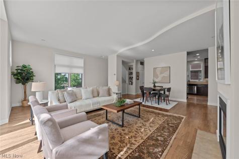 2011 Villa Carabelli Drive Cleveland OH 44106