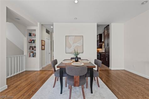 2011 Villa Carabelli Drive Cleveland OH 44106