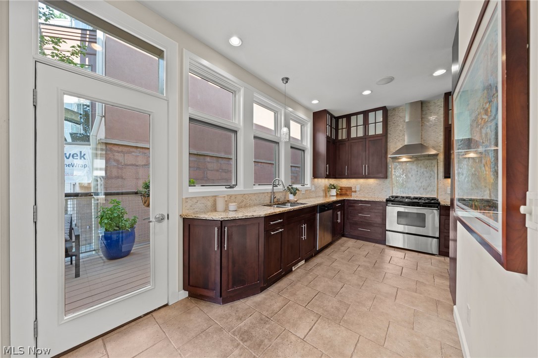 2011 Villa Carabelli Drive Cleveland OH 44106