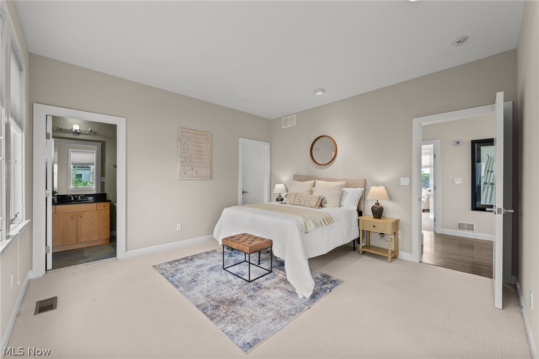 2011 Villa Carabelli Drive Cleveland OH 44106