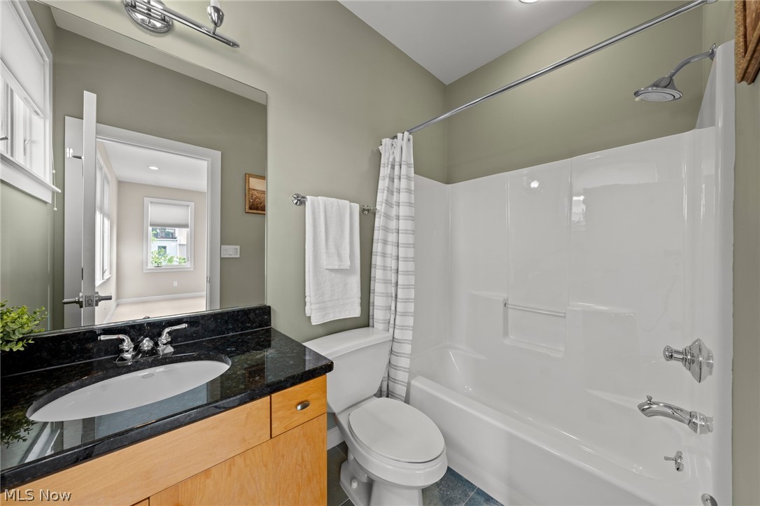 2011 Villa Carabelli Drive Cleveland OH 44106
