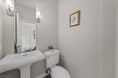 2011 Villa Carabelli Drive Cleveland OH 44106