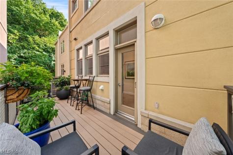 2011 Villa Carabelli Drive Cleveland OH 44106
