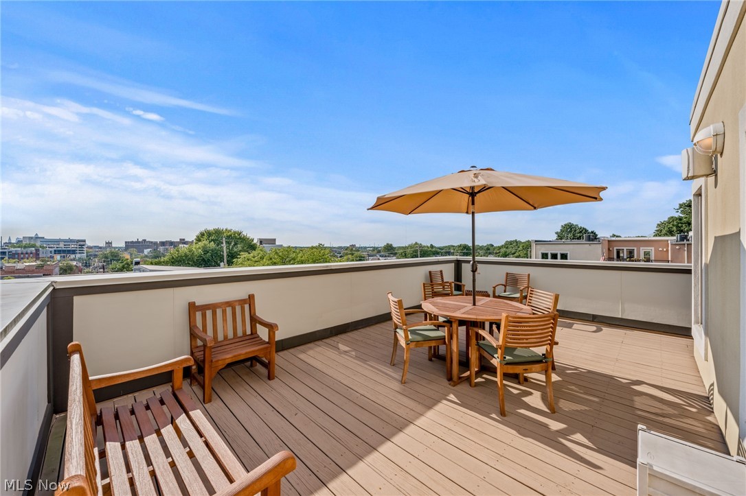 2011 Villa Carabelli Drive Cleveland OH 44106